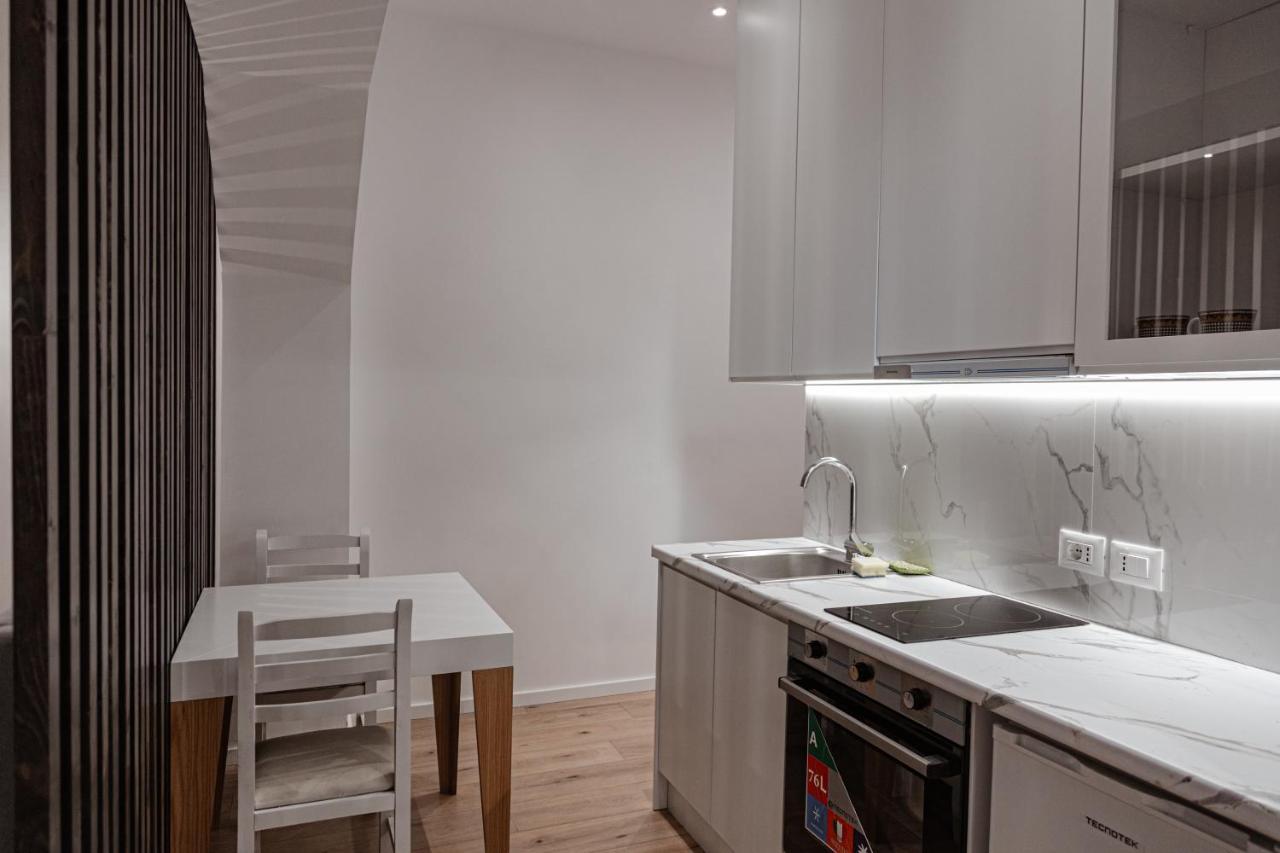Britney'S Apartments Тирана Екстер'єр фото